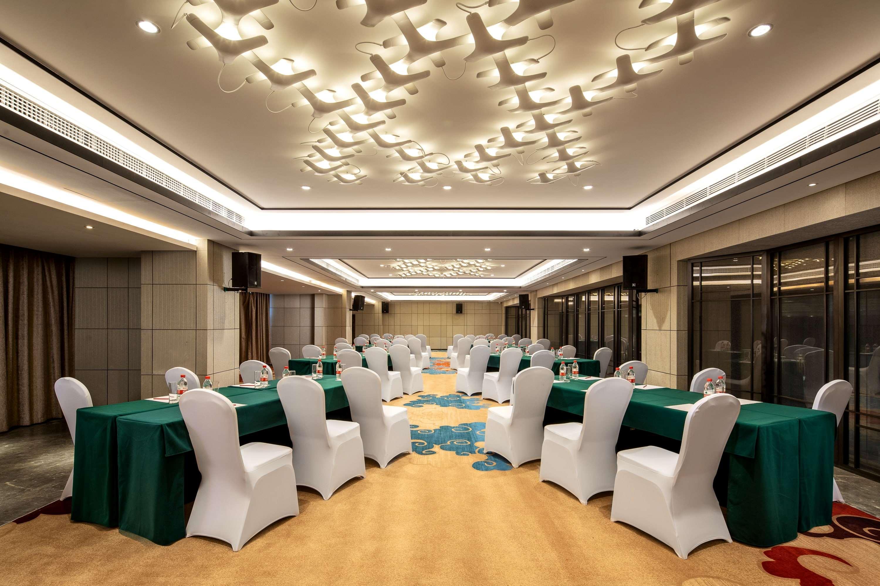 รามาดา วินด์แฮม เจิ้งโจว ซินเจิ้ง Hotel Xinzheng  ภายนอก รูปภาพ